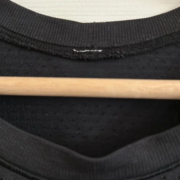 Lululemon Sleeveless Tank - Picture 4 of 5